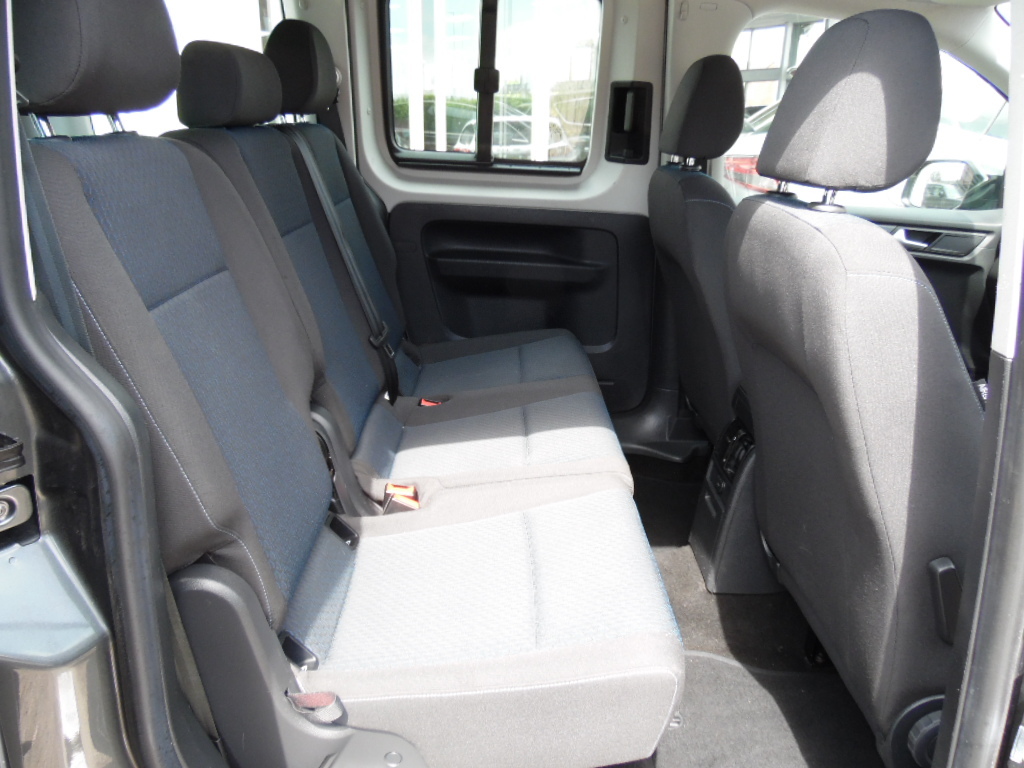 Volkswagen Caddy Life Mpv White #11