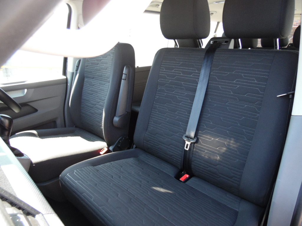 Volkswagen Transporter Shuttle Se Swb 150 Ps 2.0 Tdi 7Sp Dsg Grey #16