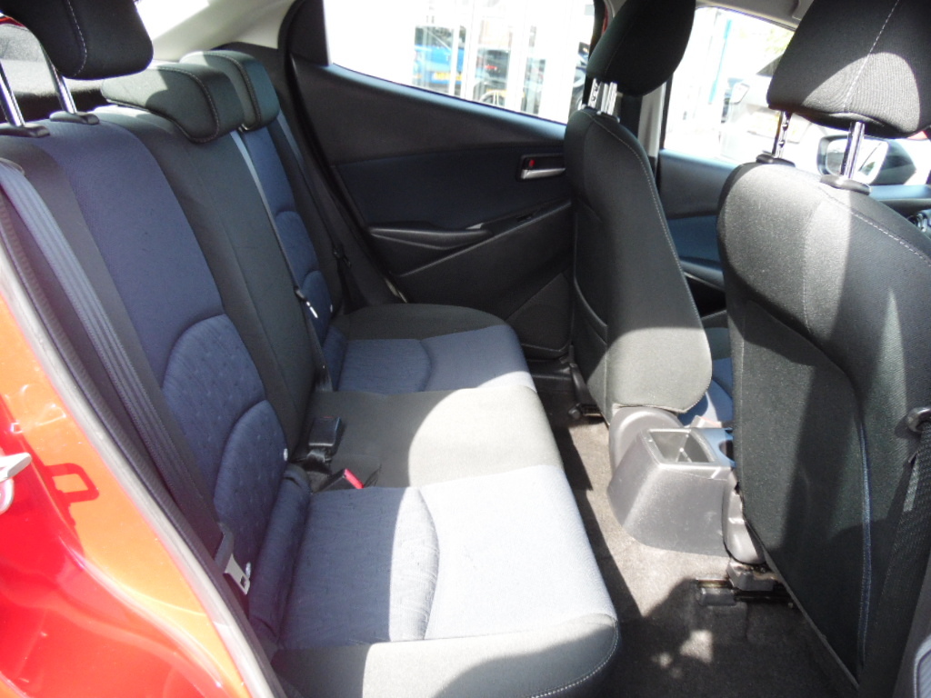Mazda 2 Skyactiv-g Sport Nav Euro 6 Ss 90 Ps Silver #11