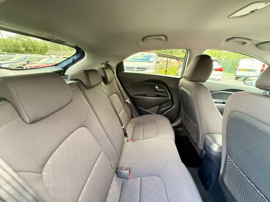 Kia RIO 1.25 1 Hatchback Euro 6 84 Bhp White #30
