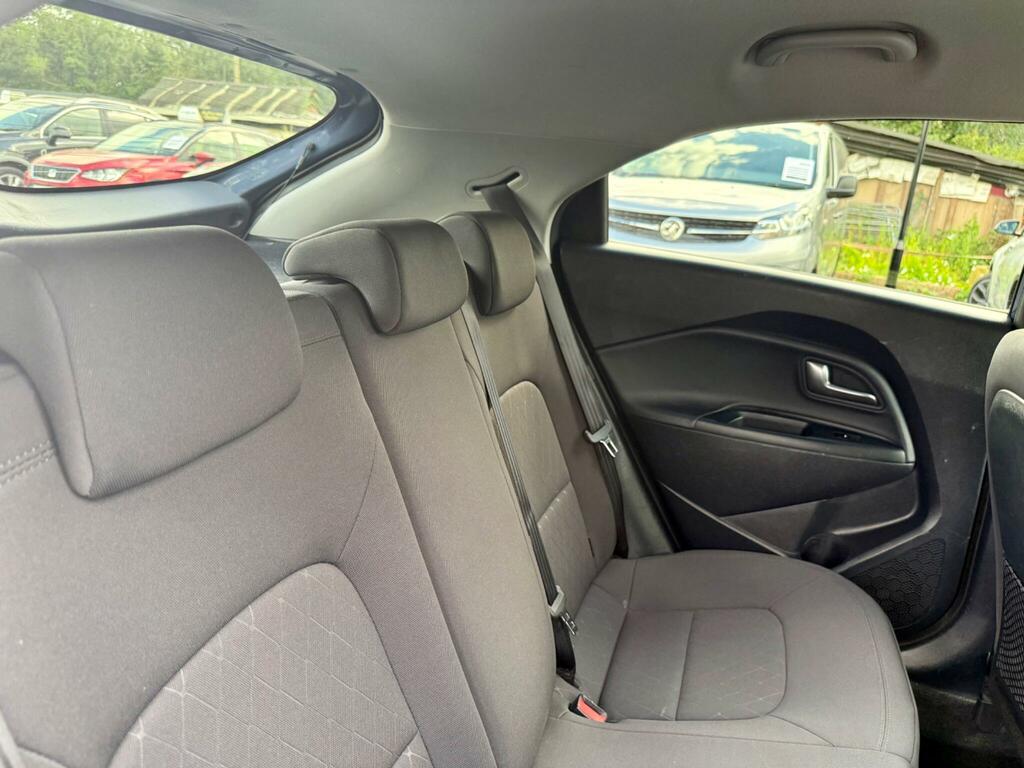 Kia RIO 1.25 1 Hatchback Euro 6 84 Bhp White #33