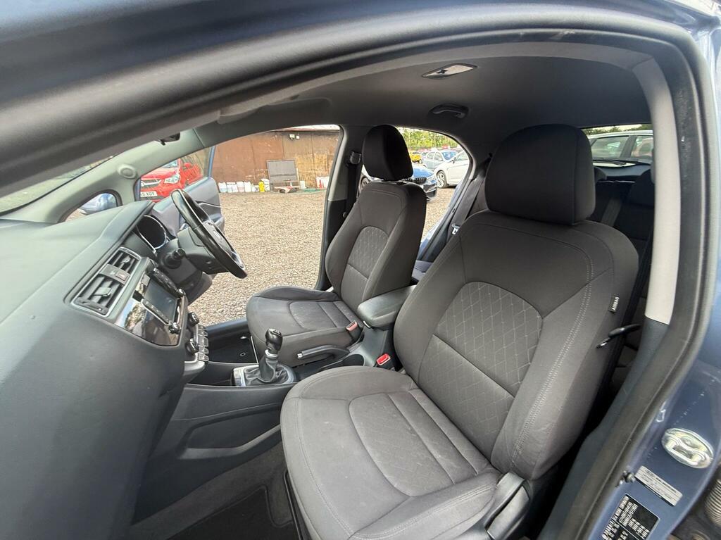 Kia RIO 1.25 1 Hatchback Euro 6 84 Bhp White #60