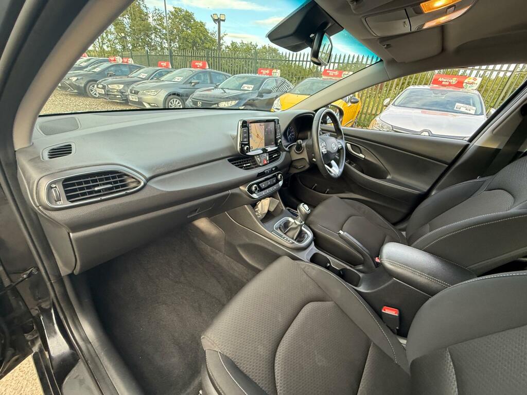 Hyundai I30 1.4L T-gdi Se Nav 139 Bhp Blue #45