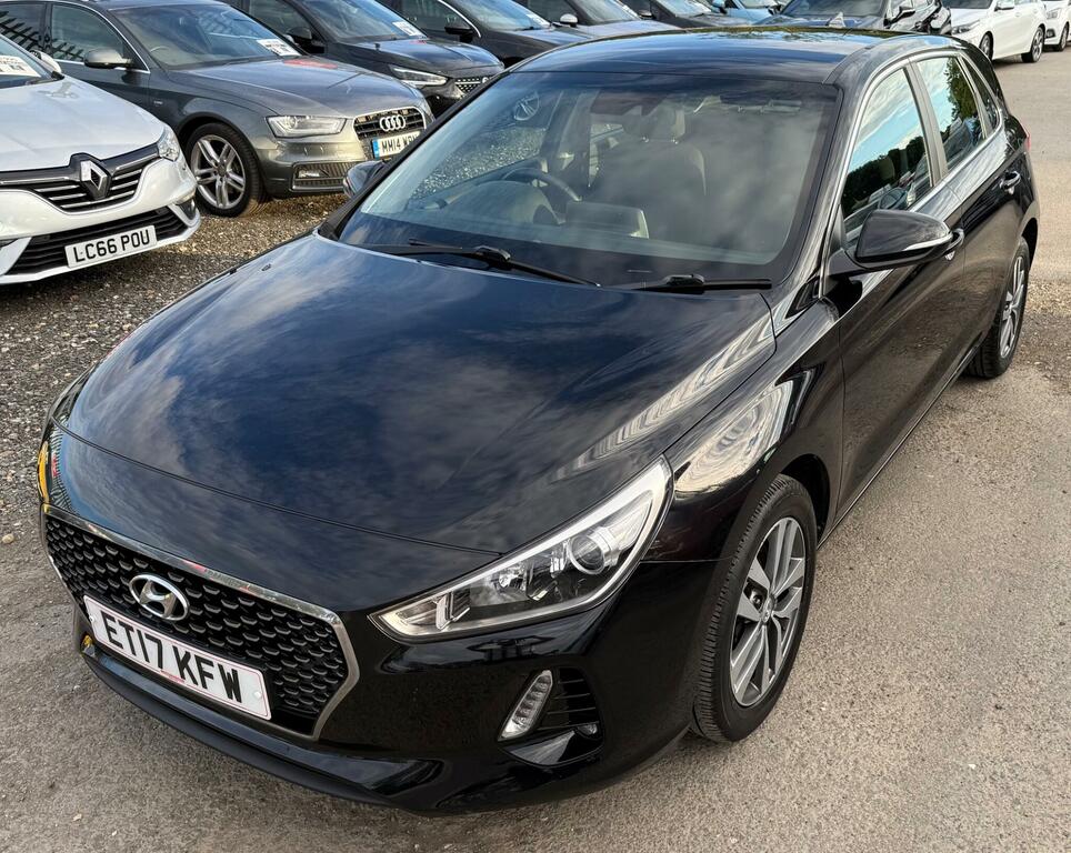 Hyundai I30 1.4 T-gdi Blue Drive Se Nav Euro 6 Ss Black #3