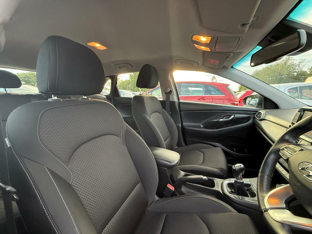 Hyundai I30 1.4L T-gdi Se Nav 139 Bhp Blue #21