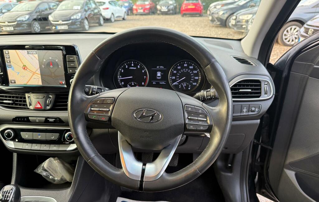 Hyundai I30 1.4L T-gdi Se Nav 139 Bhp Blue #44