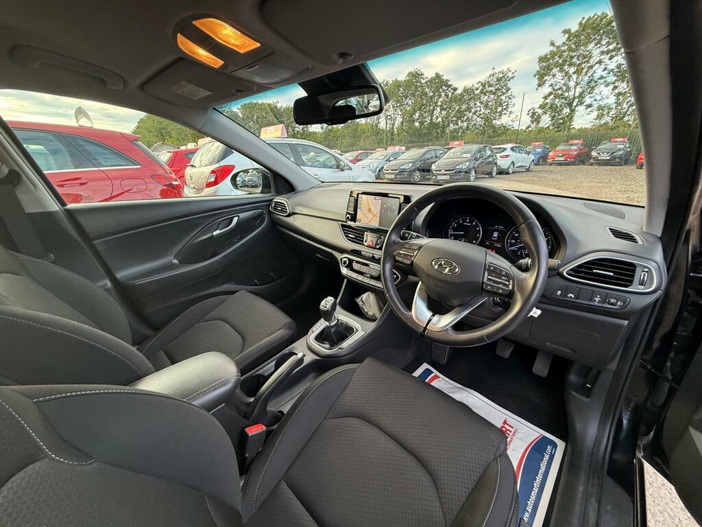 Hyundai I30 1.4L T-gdi Se Nav 139 Bhp Blue #20