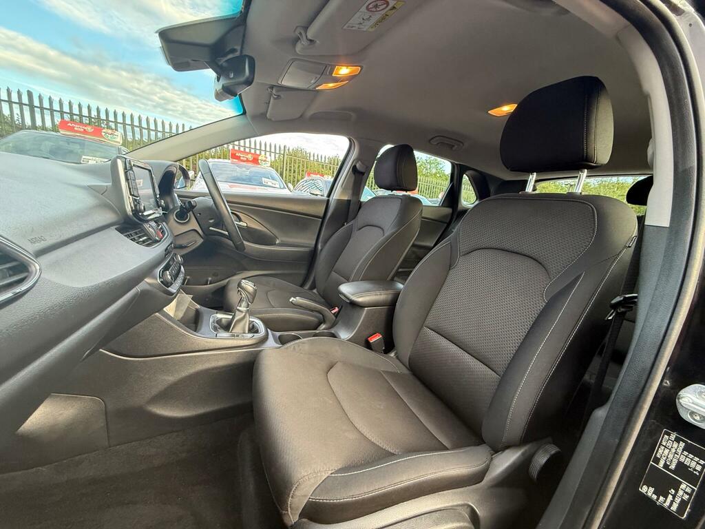 Hyundai I30 1.4L T-gdi Se Nav 139 Bhp Blue #46