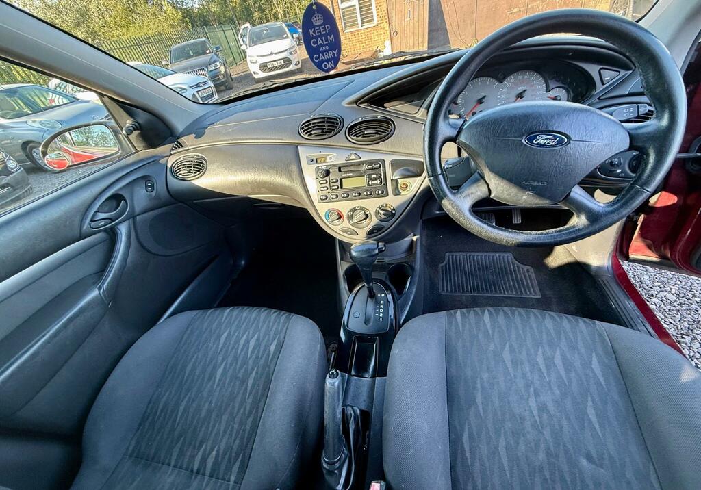 Ford Focus 1.8 Ghia Genuine 62000 Miles From New Silver #40