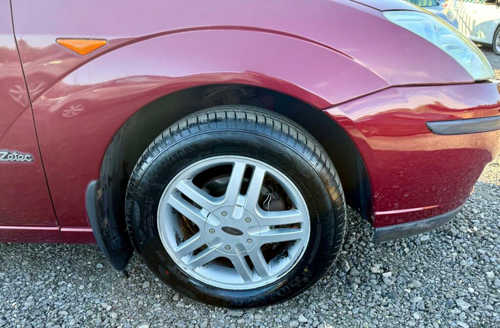 Ford Focus 1.8 Ghia Genuine 62000 Miles From New Silver #17