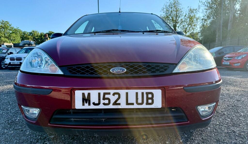 Ford Focus 1.8 Ghia Genuine 62000 Miles From New Silver #1