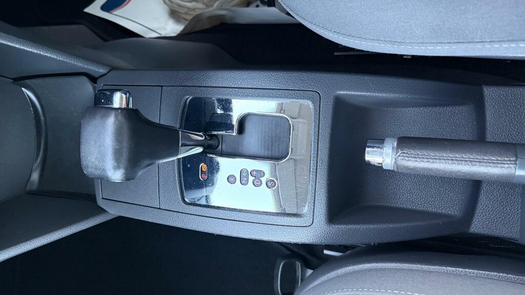Volkswagen Polo Match 5-Door Silver #26