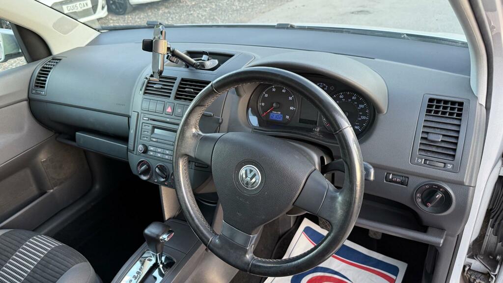Volkswagen Polo Match 5-Door Silver #51