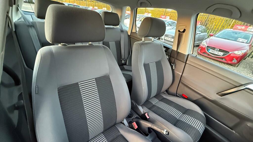 Volkswagen Polo Match 5-Door Silver #27
