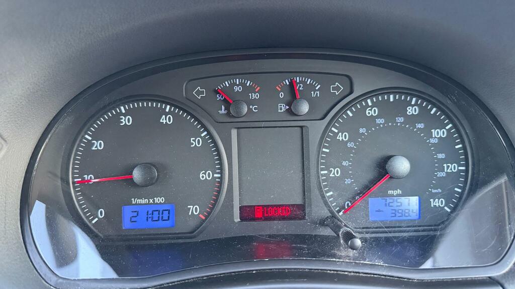 Volkswagen Polo Match 5-Door Silver #47