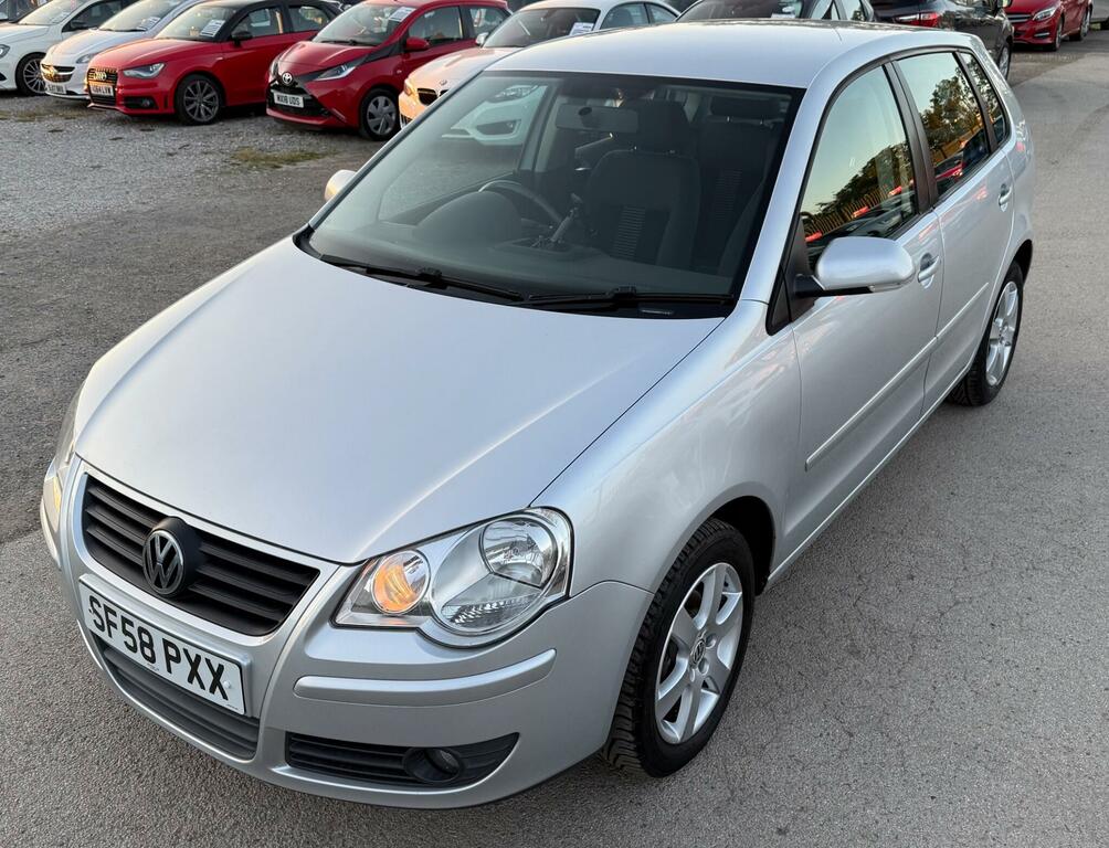Volkswagen Polo Match 5-Door Silver #10