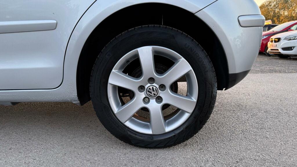 Volkswagen Polo Match 5-Door Silver #45