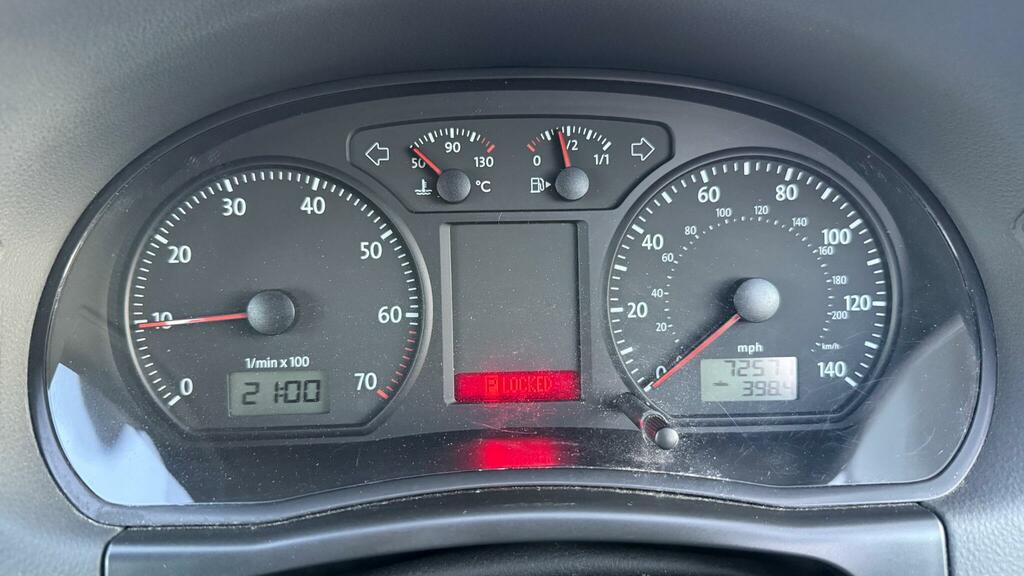 Volkswagen Polo Match 5-Door Silver #48