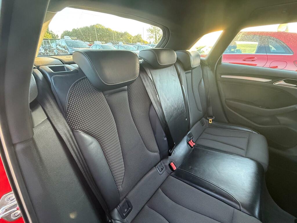 Audi A3 Audi A3 Sportback Sport 1.2 Tfsi 110 Ps S Tronic White #23
