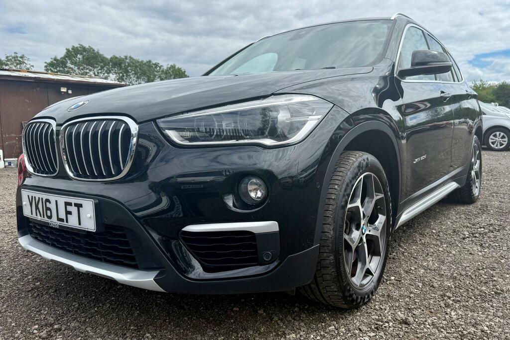 BMW X1 Xline Black #3