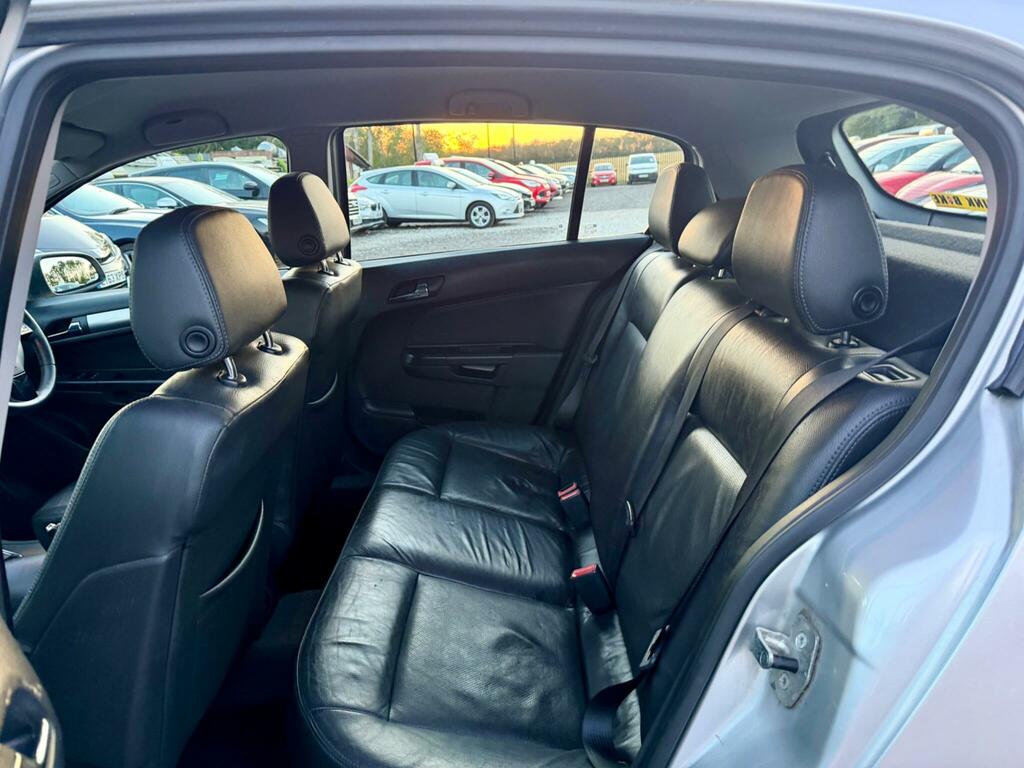 Vauxhall Astra Hatchback Blue #20