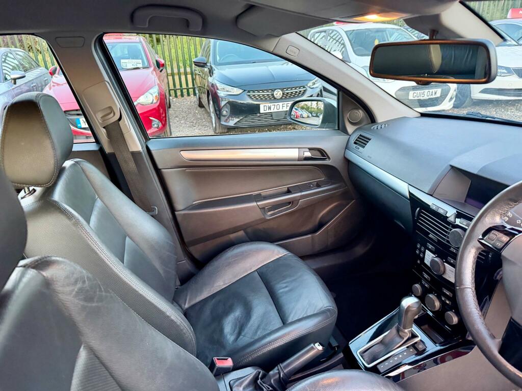 Vauxhall Astra Hatchback Blue #18