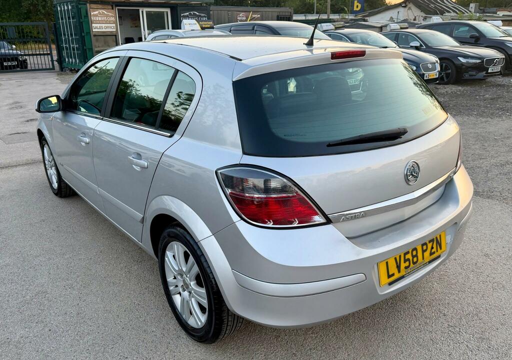 Vauxhall Astra Hatchback Blue #7