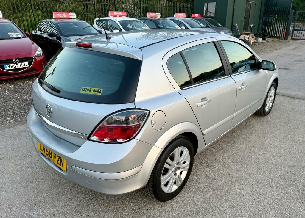 Vauxhall Astra Hatchback Blue #15
