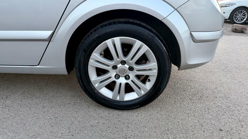 Vauxhall Astra Hatchback Blue #31