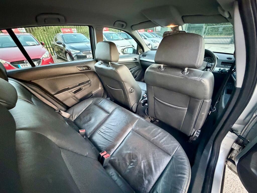 Vauxhall Astra Hatchback Blue #22