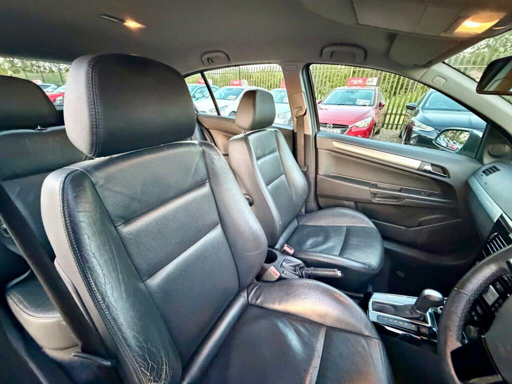 Vauxhall Astra Hatchback Blue #19