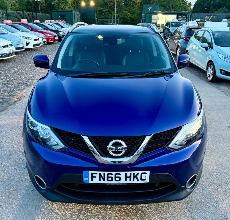 Nissan Qashqai Tekna Blue #2