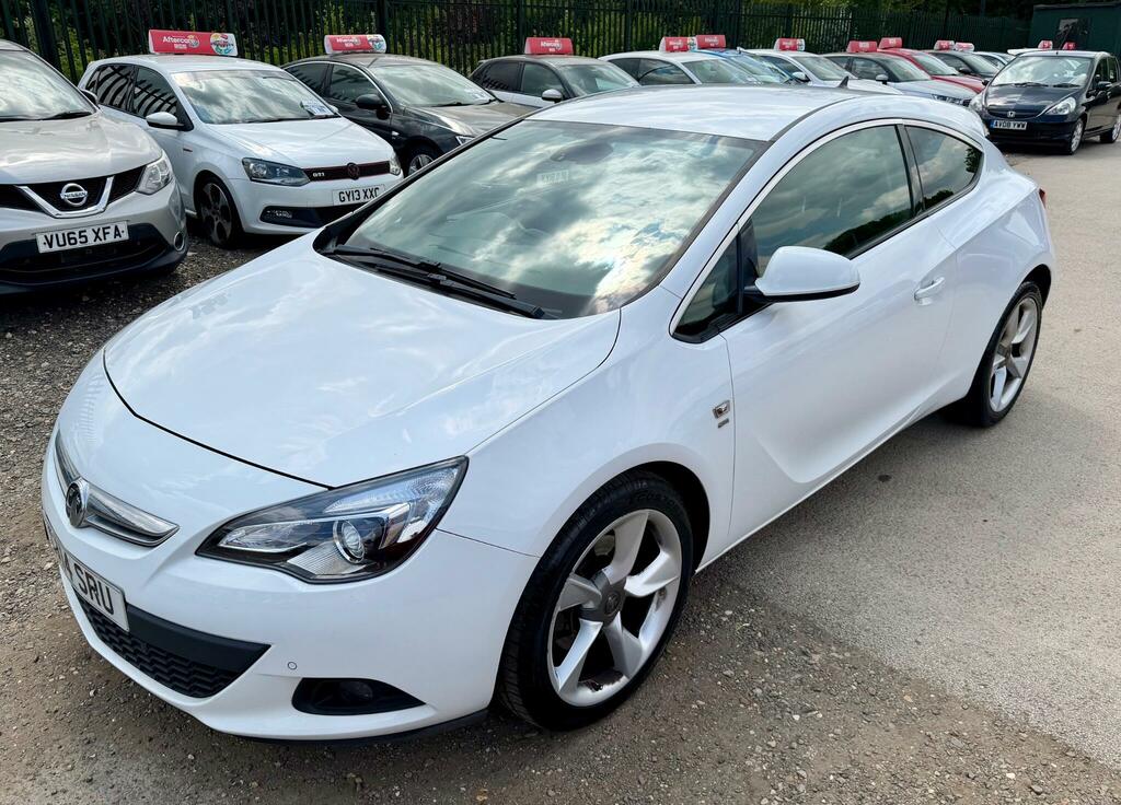 Vauxhall Astra GTC Sri White #3