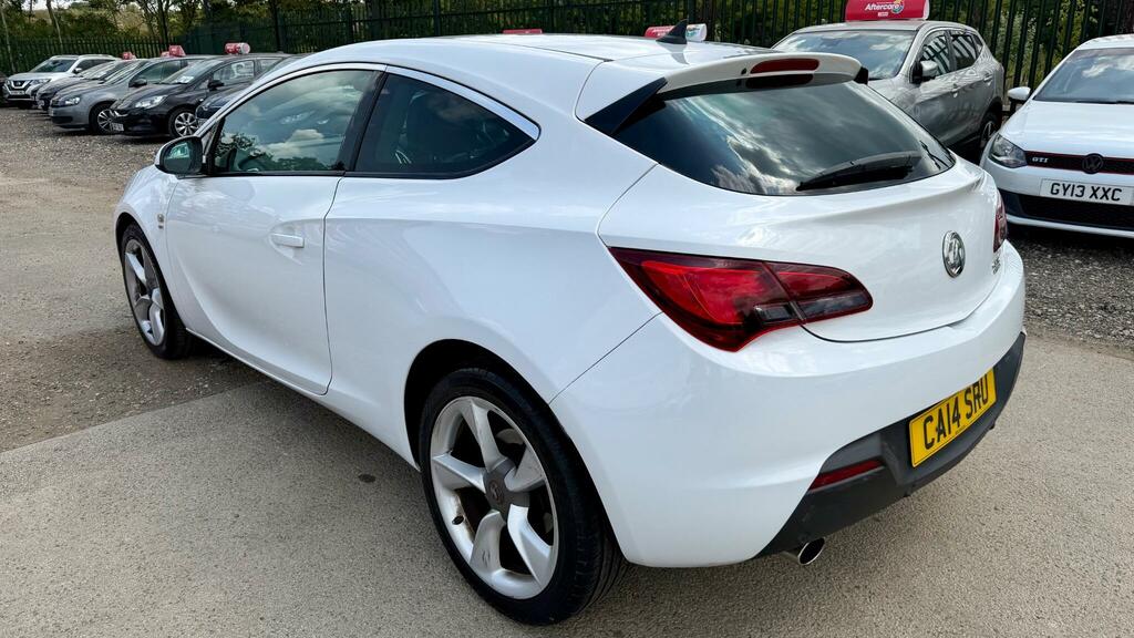Vauxhall Astra GTC Sri White #4