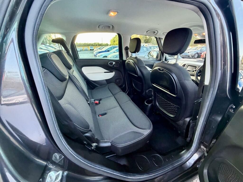 Fiat 500L Lounge Red #21