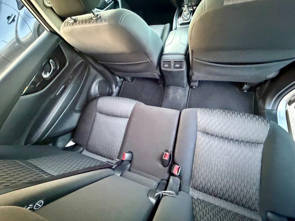 Nissan X-Trail Tekna Silver #22