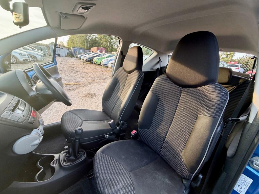 Peugeot 107 Black #40