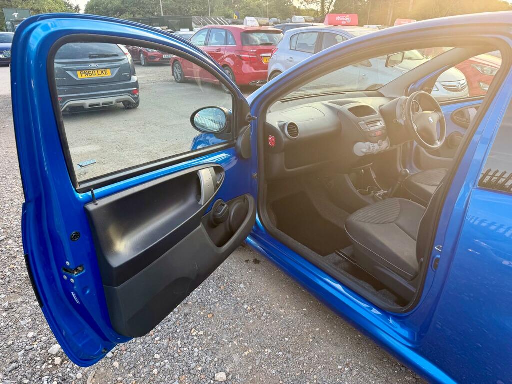 Peugeot 107 Black #29