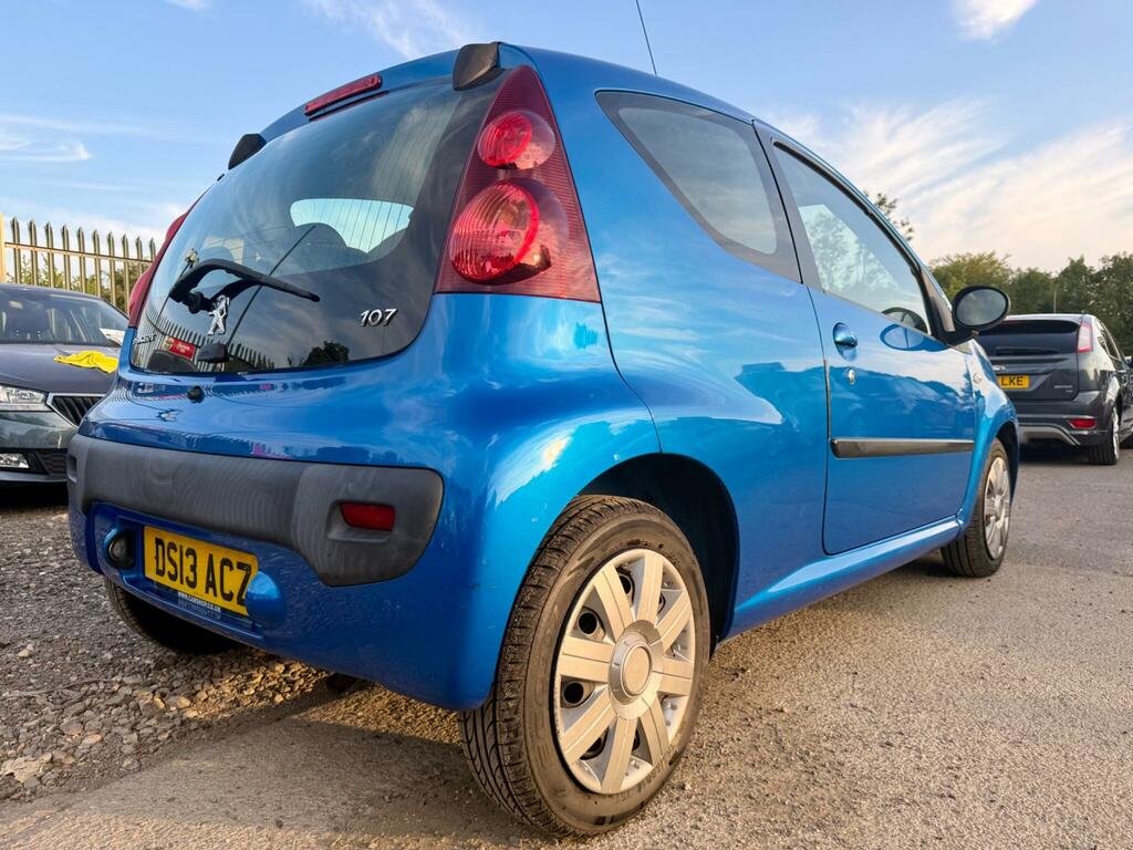 Peugeot 107 Black #16