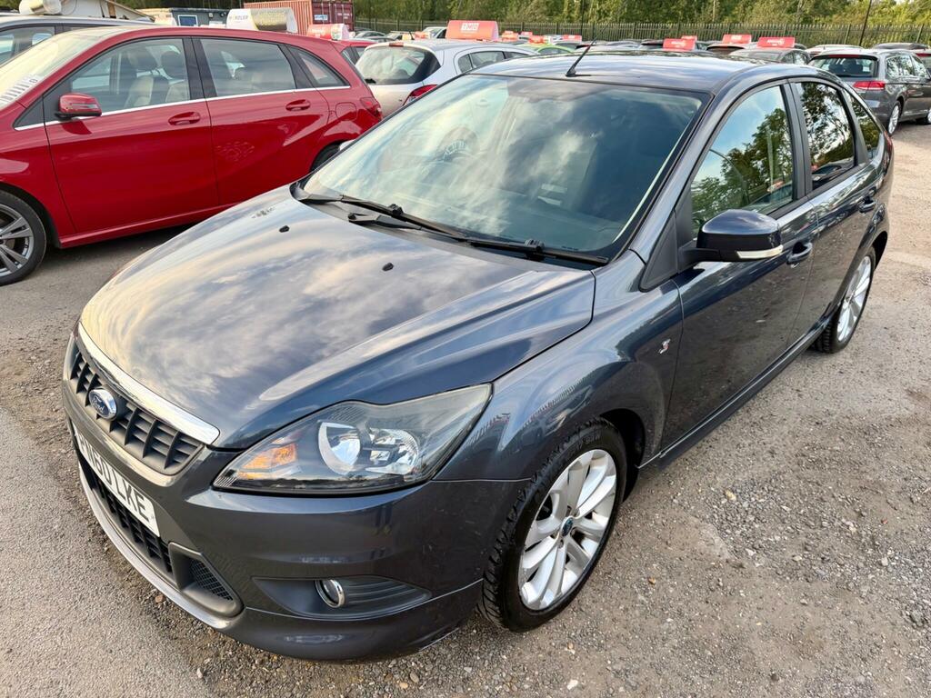 Ford Focus Zetec 5-Door Silver #3