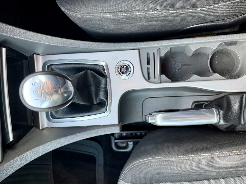 Ford Focus Zetec 5-Door Silver #18