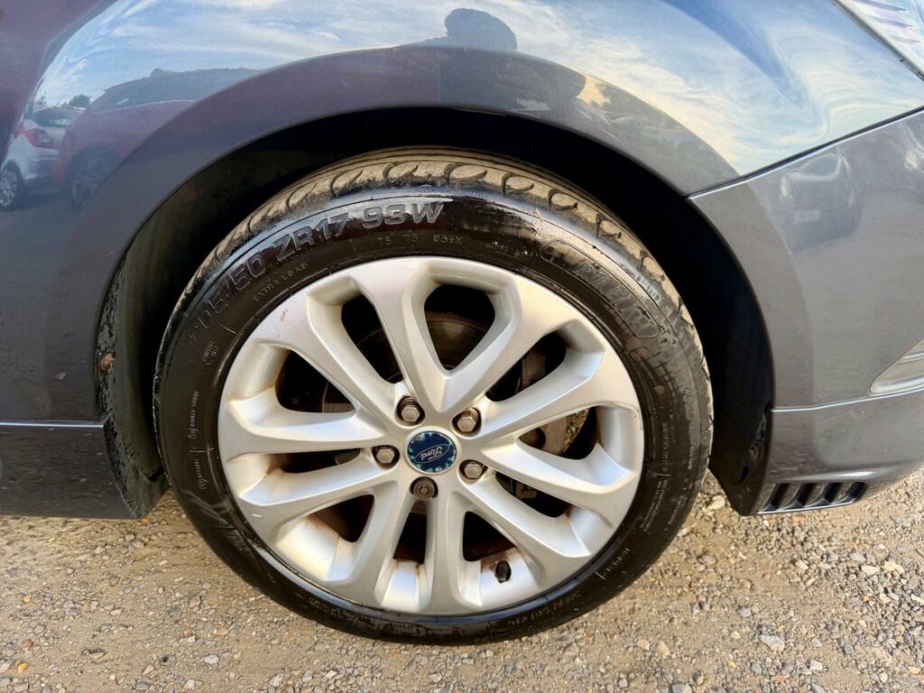Ford Focus Zetec 5-Door Silver #30