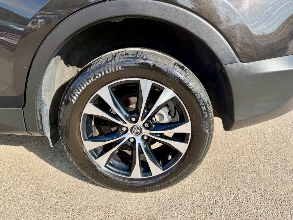 Toyota Rav 4 2L Invincible Grey #30