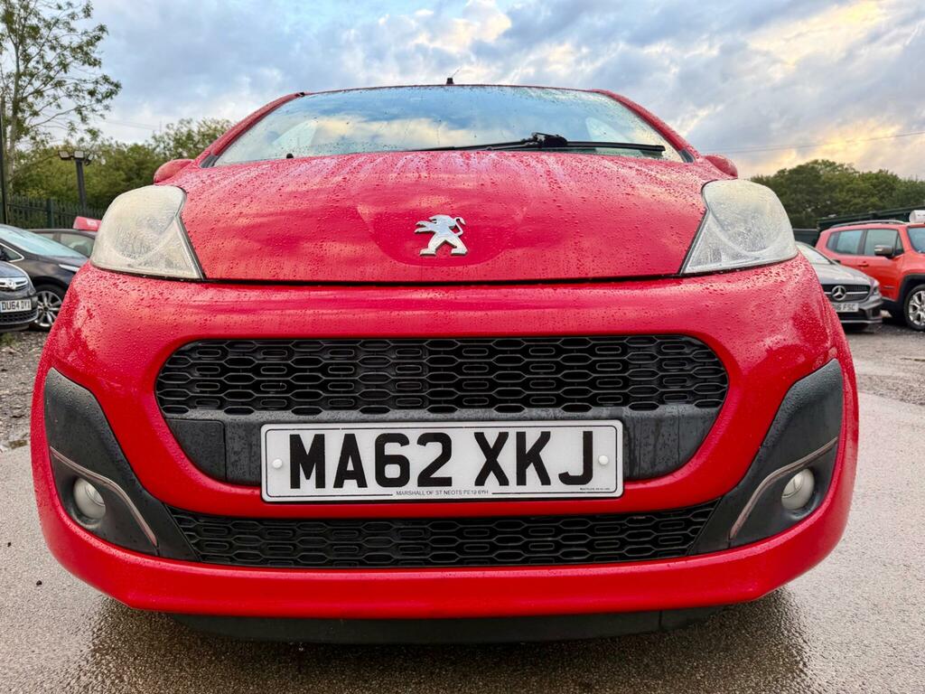 Peugeot 107 Active Red #2