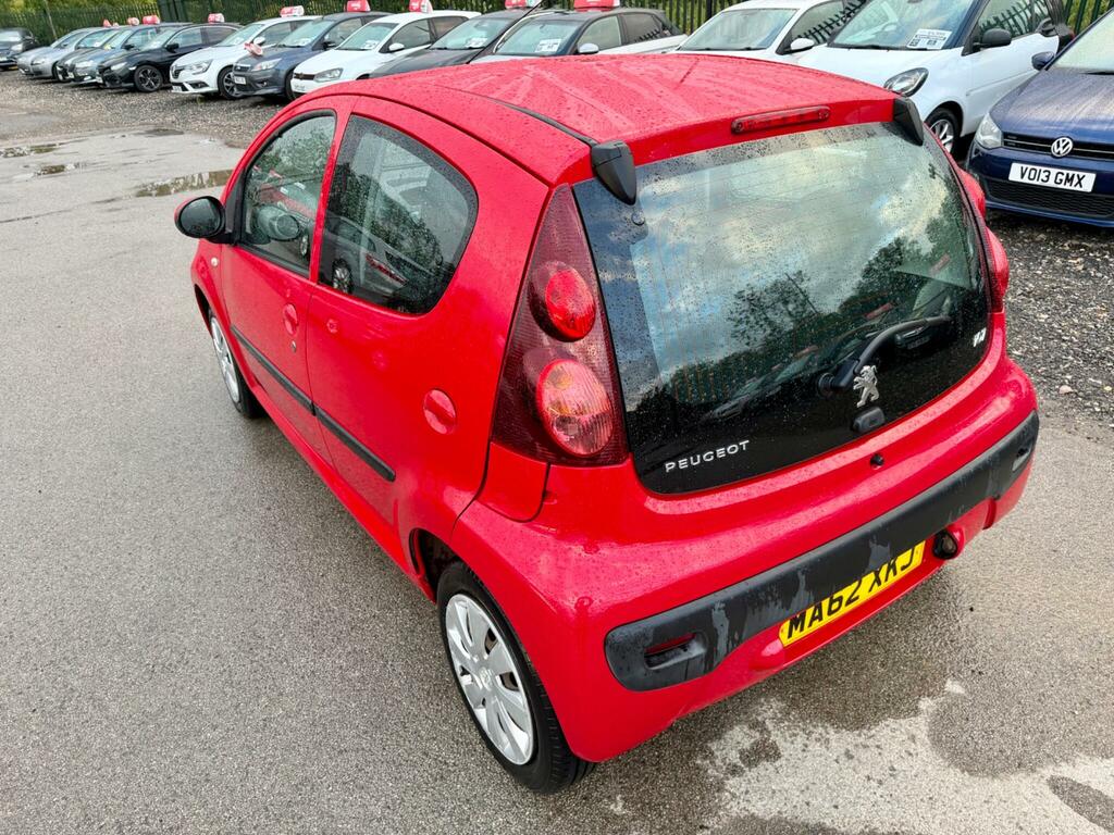Peugeot 107 Active Red #4