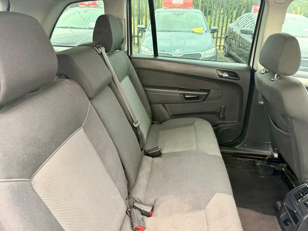 Vauxhall Zafira Exclusiv Grey #27