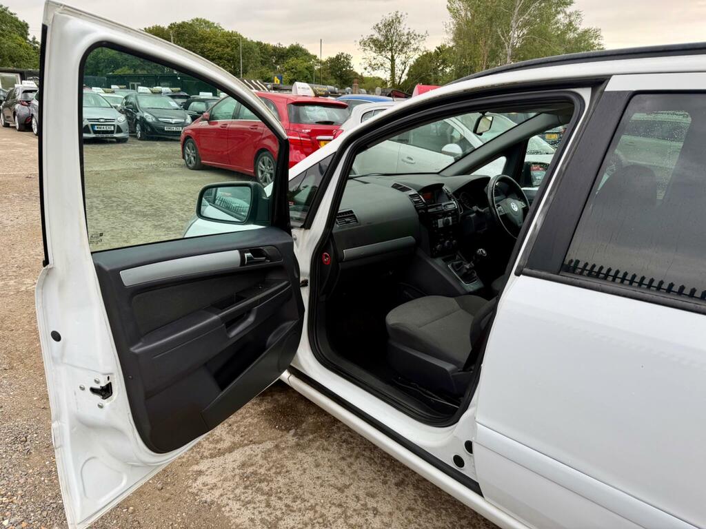 Vauxhall Zafira Exclusiv Grey #34