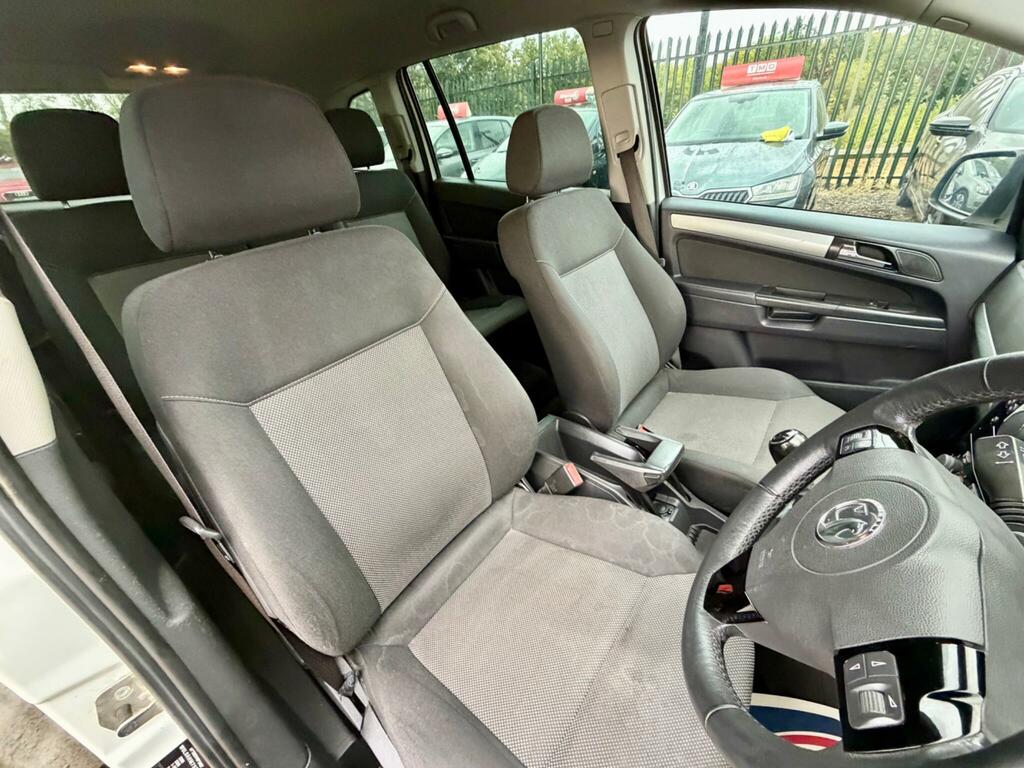 Vauxhall Zafira Exclusiv Grey #26