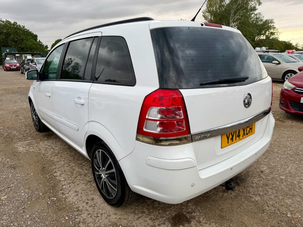 Vauxhall Zafira Exclusiv White #4