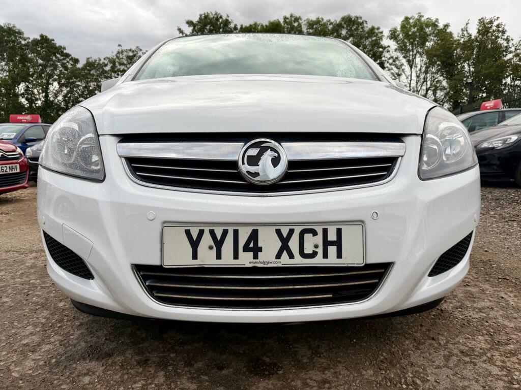 Vauxhall Zafira Exclusiv White #2